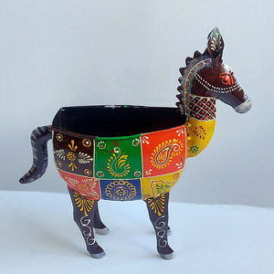Macetero de Hierro Forjado en Forma de Caballo, Diseño Moderno de Primera Calidad, Hecho a Mano – Decoración Moderna para Mesa para Suculentas - Product Image 1