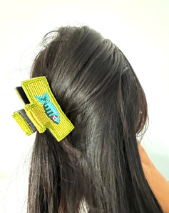 Mini pince à cheveux artisanale perlée pour femmes et filles, avec broderie de perles fines - Product Image 2