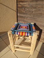 Tabouret design en pin du Nord avec corde en papier tressé pour mariage et mobilier de salon - Taburete Bajo En Madera De Teca
