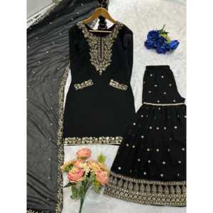 Conjunto de Fiesta de Chifón de Diseñador: Hermosa Blusa y Pantalón con Dupatta - Product Image 3