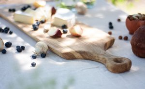 Planche à découper personnalisée en bois d'acacia, noyer, hêtre, bois d'ébène, planche à steak, planche à pain et à fruits portable pour le camping en extérieur - Product Image 4