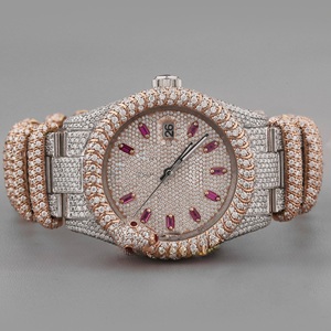 Reloj de pulsera artesanal con diamantes de moissanita y accesorios de acero inoxidable, que brilla con la claridad de diamantes VVS - Product Image 1