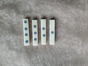 Dés en os polis faits à la main, artisanaux indiens, écologiques, forme carrée moderne, pièces de jeu artisanales naturelles, objets d'art de collection pour jeux de dés - Product Image 2
