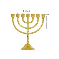 Candélabre Menorah en laiton doré antique Bougeoir en aluminium élégant avec la dernière touche de créateur pour un style de décoration intemporel