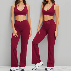 Ensemble de yoga 2 pièces pour femme : soutien-gorge de sport à col halter et leggings évasés taille haute, respirant et extensible, pour la gym et le fitness - Product Image 6