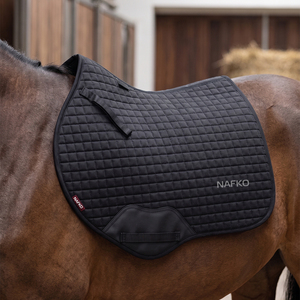 Vente en gros de tapis de selle carrés à logo personnalisé, équipement d'équitation respirant de haute qualité, équipement de saut OEM - Product Image 1