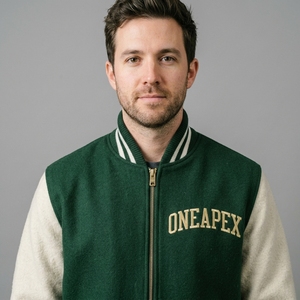 Chaqueta de Lana Verde para Hombre con Mangas Crema, Cuello y Puños de Punto Acanalado, Cierre Frontal Completo, Estilo Casual Urbano Premium, Chaqueta Personalizada de Dos Tonos a la Moda - Product Image 4