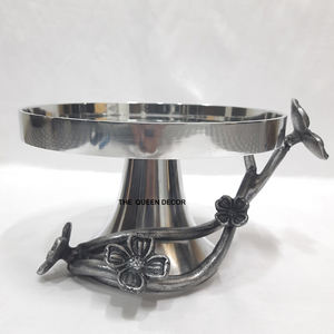 Base Decorativa Redonda de Aluminio para Tartas, con Diseño Floral, Acabado Brillante, para Bodas y Fiestas - Product Image 1