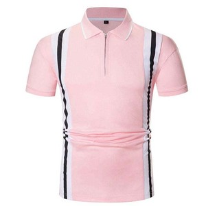 เสื้อถักแขนสั้นสีชมพูสำหรับผู้ชาย มีซิปและลายทางสีตัดกัน สไตล์ลำลอง มีจำหน่ายแล้ว - Product Image 1