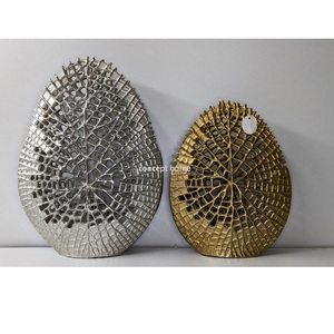 Modernos Jarrones de Aluminio Dorado para Hogares, Hoteles, Restaurantes y Bodas - Macetas Ecológicas de Piso a Precio Económico - Product Image 5