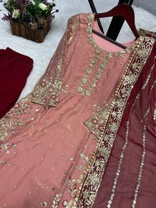 Conjunto de Salwar Kameez de Seda Rosa Dorado de Lujo, Kurta Recta con Bordado Zari Tradicional, Pantalón Palazzo Color Granate, Ropa India y Pakistaní para Mujer - Product Image 5