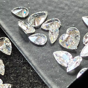 เพชรทรงลูกแพร์หลวมๆ ที่เพาะเลี้ยงในห้องปฏิบัติการ สำหรับทำเครื่องประดับ สี D-E ความสะอาด VVS-VS น้ำหนักรวม 5 กะรัต ขนาด 4.25-5.60 มม. เหมือนเพชรธรรมชาติ - Product Image 1