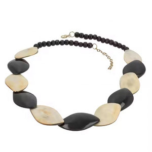 Collar de Resina Hecho a Mano Personalizable con Cuentas, Patrón en Espiral, Tema de Amor, Regalo de Boda, Joyería de Moda, Pieza Destacada para Hombre - Product Image 3