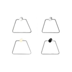 Porte-serviette mural moderne en acier inoxydable pour salle de bain - Product Image 1