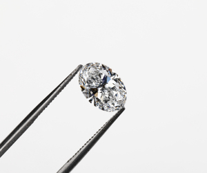 OM GEMS Diamantes Cultivados en Laboratorio con Corte Ovalado, Certificados por IGI, 1.01 Quilates, Color E, Claridad VVS-VS, para Joyería - Product Image 1