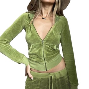 Survêtement en velours personnalisé avec logos, ensembles de survêtements d'hiver en velours zippés, survêtement de jogging 2 pièces en velours pour femme avec strass - Product Image 3