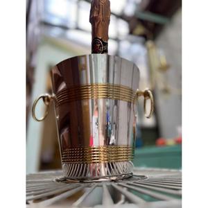 Minimalist Design <b>Ice</b> <b>Bucket</b> <b>Gold</b> Bend With Ring Handles High Quality Metal Wine Chiller Customizable Designs French <b>Ice</b> <b>Bucket</b> - Product Image 2
