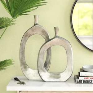 Ensemble de vases modernes en aluminium argenté creux, pot à fleurs géométrique abstrait pour la décoration de la maison de luxe et les centres de table de mariage - Product Image 2