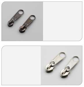 OEM 2026 Venta al por mayor Personalizado Deslizador de aleación de zinc sin bloqueo, Tiradores de cremallera de nailon rectangulares largos para bolsos - Product Image 4