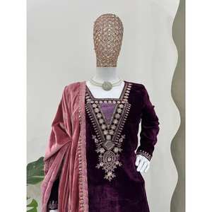 Ensemble de costume de fête pour femmes avec fil et travail de séquence - Product Image 1