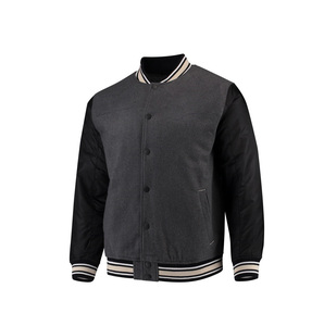 Chaqueta Varsity Personalizada 2022 para Hombre, de Alta Calidad y Gran Venta, con Cuello Alto y Mangas de Cuero Recubiertas - Product Image 5