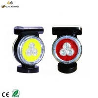 Lampe de sécurité solaire LED polyvalente - Fixation murale et sur pied, autonomie 120H, IP66, réflecteur diamant