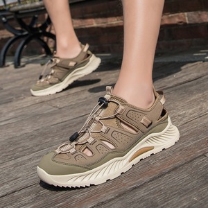 Sandalias de exterior con punta cerrada y empalme de malla transpirable para hombre, suela gruesa antideslizante, informales, deportivas, para caminar en la playa, zapatos masculinos - Product Image 2