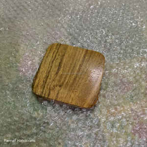 Posavasos artesanal de madera de acacia, accesorio rústico y natural para bebidas a precio económico. - Product Image 5