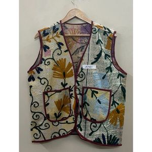 Beautiful Vintage <b>Women</b> Hand Embroidered Floral V Neck kantha suzani <b>vest</b> with covered button high quality <b>women</b> ethnic <b>vest</b> - Product Image 3
