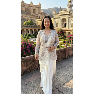 Mejor Precio de Mercado en Oferta Exclusiva: Hermoso Diseño de Seda Chinnon con Bordado para Fiestas y Bodas - Product Image 1