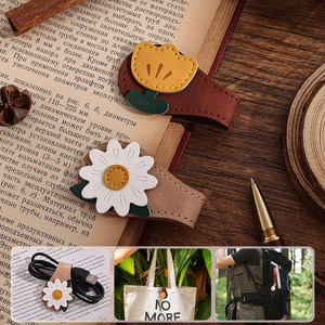 Marcapáginas decorativo de alta calidad con forma de hoja de arce en cuero, compañero perfecto para libros, diarios y agendas, a la venta a bajo precio. - Product Image 6