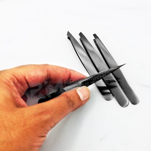 Ensemble de pinces à sourcils de haute qualité RMI, personnalisées, couleur plasma noire - Product Image 5