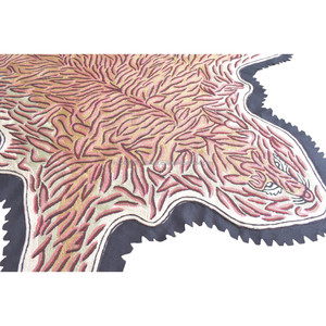 Tapis artisanal tibétain en fourrure de tigre, motif animalier rose beige doux, bord festonné foncé, à poils ras, pour la décoration intérieure - Product Image 6