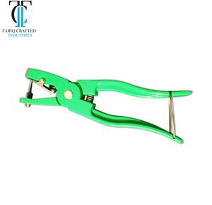 คีมติดป้ายหูสัตว์ เครื่องมือระบุสัตว์ในฟาร์มปศุสัตว์ ผลิตโดย TARIQ CRAFTED INDUSTRIES - Product Image 2