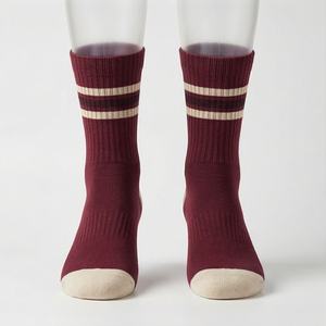 Calcetines Deportivos Casuales a Rayas, Transpirables, de Media Pantorrilla, de Bambú, Resistentes al Olor, Suaves, que Absorben la Humedad, Antibacterianos, Juego de Colores Personalizados - Product Image 1