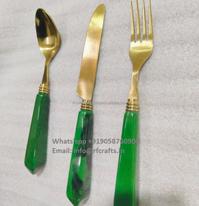 Set de vaisselle en argent manche en résine acier inoxydable couteau fourchette cuillère couverts pour usage domestique fourchettes à dessert incluses - Product Image 1