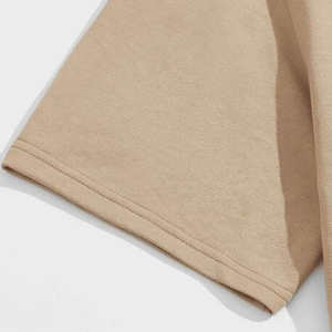 Ensemble T-shirt et short décontracté pour homme 100 % coton, coupe ajustée, avec tissu thermique, logo personnalisé et poche design - Product Image 4