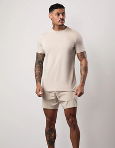Ensembles d'été pour hommes : T-shirts et shorts amples, ensembles deux pièces respirants en coton décontracté pour homme - Product Image 5