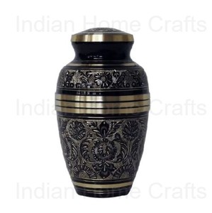 Urna Funeraria de Latón Negro, Urna Conmemorativa de Metal, Recuerdo con Relieve Floral, Contenedor de Cenizas para Mesa - Product Image 2