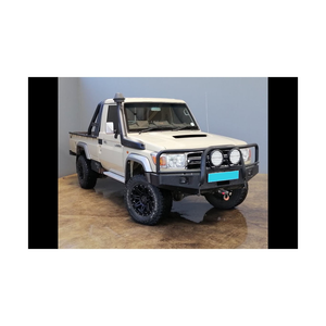 79 Pickup Diesel Gauche, Suspension Multi-Liens Robuste, Propulsion Arrière, Pneus R17, Intérieur Cuir, Poignées Sombres, Pour les Chemins les Plus Difficiles, Sans Effort - Product Image 4