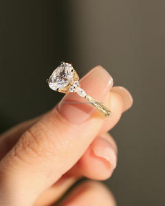 Anillo de Compromiso con Diamante Natural Certificado por GIA, Diseño Personalizado en Oro de 18K, Joyería de Diamantes al por Mayor de un Proveedor Confiable - Product Image 3