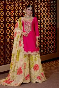 Ensemble Kurti Palazzo de Saison Festive avec Broderies Authentiques, Série de Vêtements Ethniques de Créateur, Nouveau Ensemble Haut, Palazzo et Dupatta de Créateur pour Fêtes, en Gros - Product Image 5