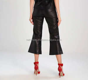 Pantalones acampanados recortados de piel sintética de cintura alta para mujer negra a la moda con cierre de cremallera elegante para un aspecto informal - Product Image 2