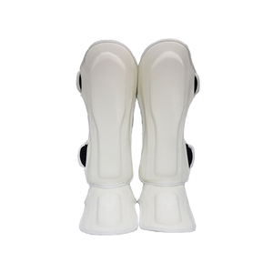 Protège-tibias et chevilles en cuir SW GROUP, légers et protecteurs, modèle SW-12 pour entraînement de softball adulte toutes saisons - Product Image 3