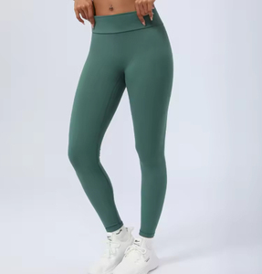 Leggings de cintura alta, estilo nuevo, largos, lisos, con fruncido en el trasero, cintura elástica, elásticos en cuatro direcciones, sin costuras, de Run Apparel - Product Image 4