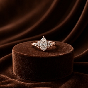 Anillo de Compromiso con Diamante en Forma de Marquesa, Oro Rosa Vermeil de 10K, Anillo de Boda, Moissanita Certificada GRA - Product Image 1