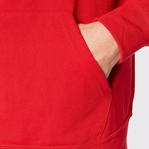 Sudadera con capucha clásica de color rojo brillante para hombre, cómoda para el día a día, estilo urbano y moderno, para uso casual. - Product Image 6