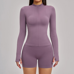 Seamless Woman Custom Logo Seamed Clothing Active Wear Fitness Yoga Sets Fitness Women Solid Pattern Jacket and Shorts Set - Product Image 3