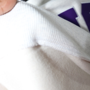 Sudadera COUGS ASH GREY con cuello alto, 100% bordado con apliques morados, cuello ancho, CLUSH INDUSTRIES - Product Image 5