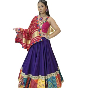 La mayoría de las tendencias estilo Bollywood aspecto rico Mehandi ropa especial seda multicolor Lehenga Choli Dupatta para especial indio paquistaní - Product Image 1
